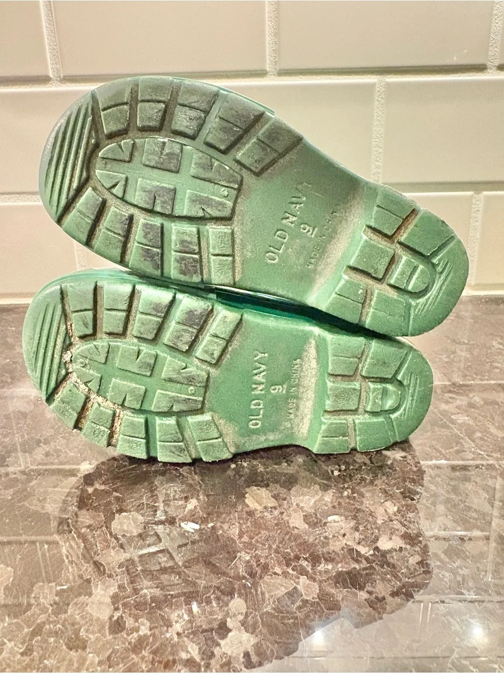 Toddler size 9 Old Navy Green Dino Rain Boots - Fun Waterproof Splash Shoes